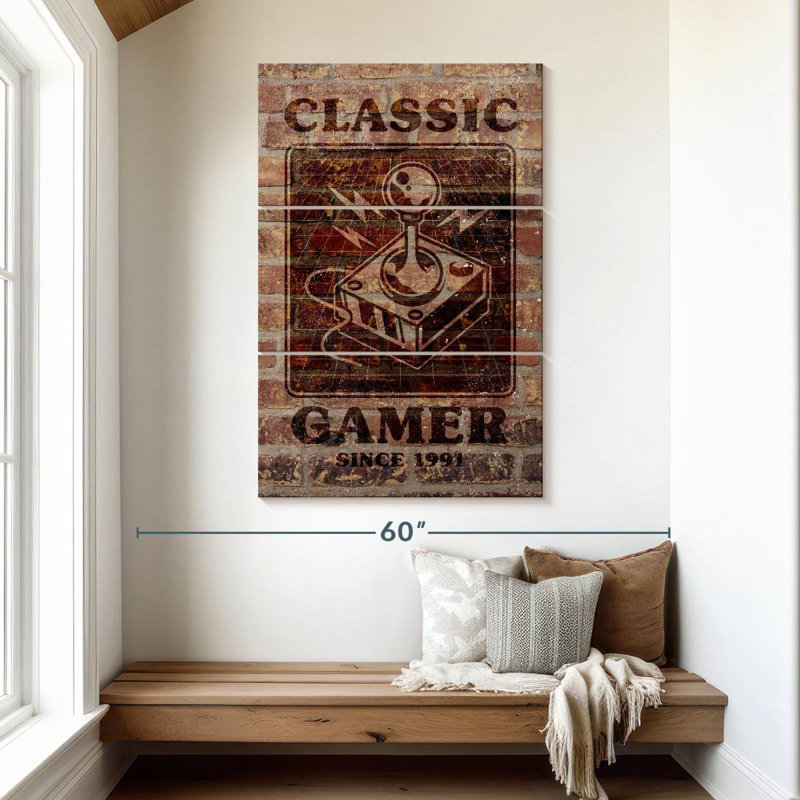 Senne Classic Gamer, 50" H x 32" W
