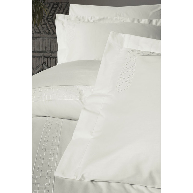 Luxurious Satin Quilt Cover Set, Ecru Color | 100% Cotton Satin, 78.7 x 86.6 Duvet Cover, 94.5 x 102.4 Flat Sheet, 19.7 x 27.6 Pillowcases (2 Pieces) | Reactive Printing, Machine Washable, Elegant Design with Button Closure