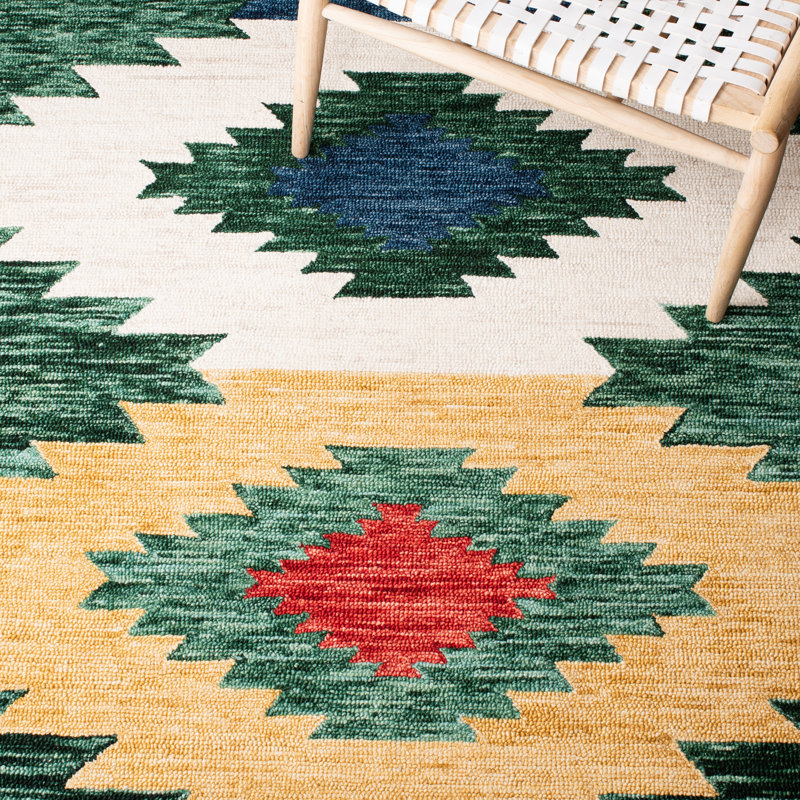 New Bedford Hand Tufted Wool Southwestern Rug, Rectangle 3' x 5'