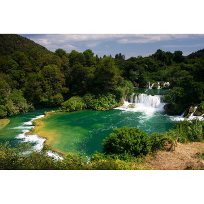Waterfall in the Park - Photographie sur toile tendue