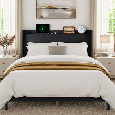 Base de lit plateforme moderne avec tête de lit et station de charge USB