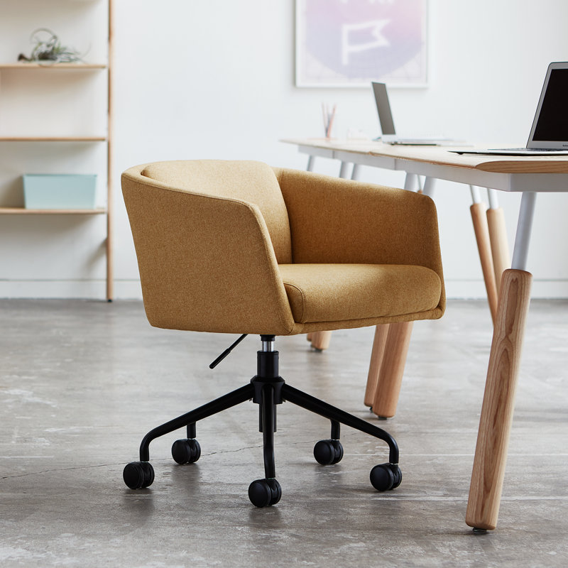 Radius Chair, Stockholm Camel Performance Twill