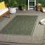Polypropylène tissé à la machine Beach House; Tapis intérieur / extérieur en polyester rayé-127419707