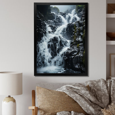 Chute d'eau dynamique sur toile