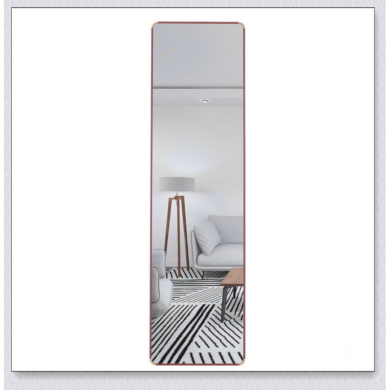 Le miroir pleine grandeur de 4ème génération, Brun-roux