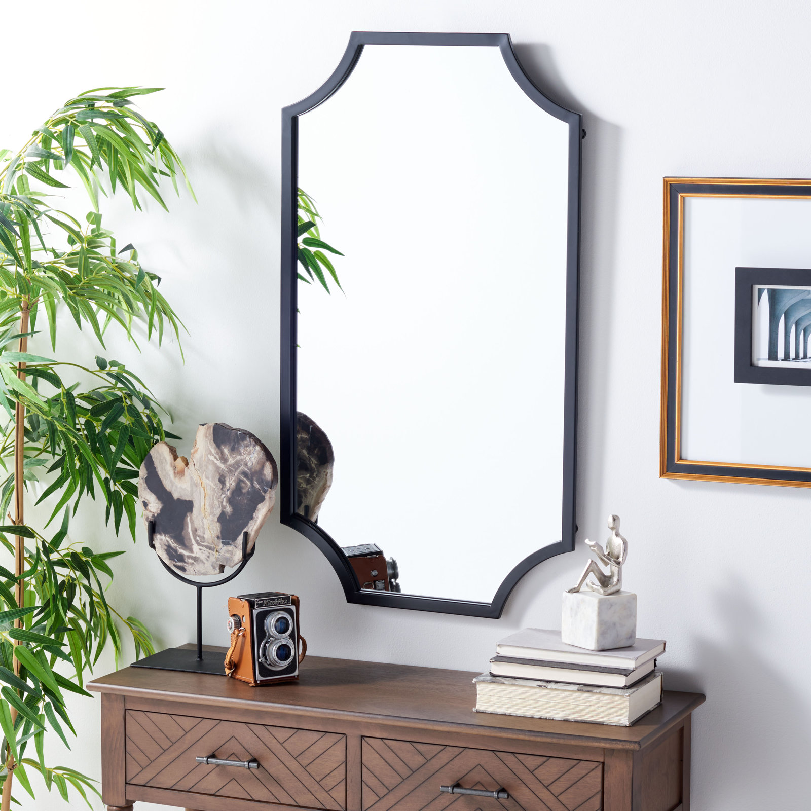Toretto Metal Scalloped Wall Mirror, Black