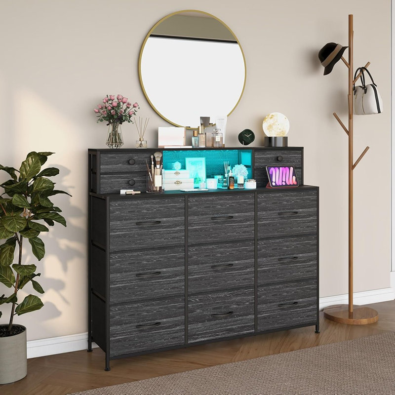 Commode noire avec station de charge et lumières à DEL Commodes 13 tiroirs pour la chambre à coucher Commodes longues et commodes pour le salon, vestibule, vestibule, cadre en bois