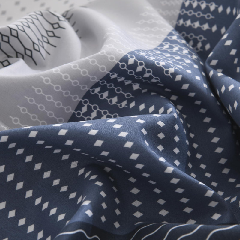 Ensemble d'édredon Andency, ensemble de literie léger à rayures colorblock, ensemble de literie en duvet synthétique, bleu brumeux, très grand (120 po x 98 po)