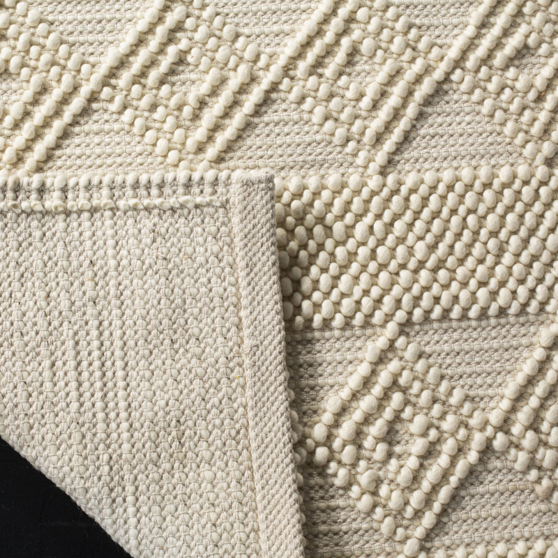 Natura Handwoven Wool/Cotton Beige Area Rug, Rectangle 6' x 9'