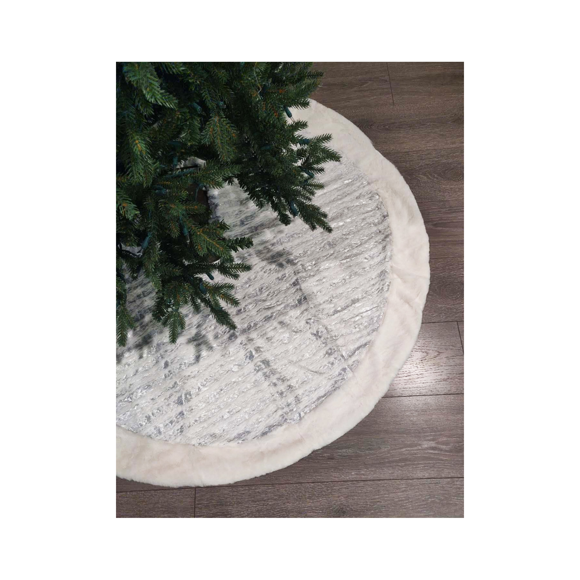 Faux Fur Tree Skirt, 72" H x 72" W, Silver