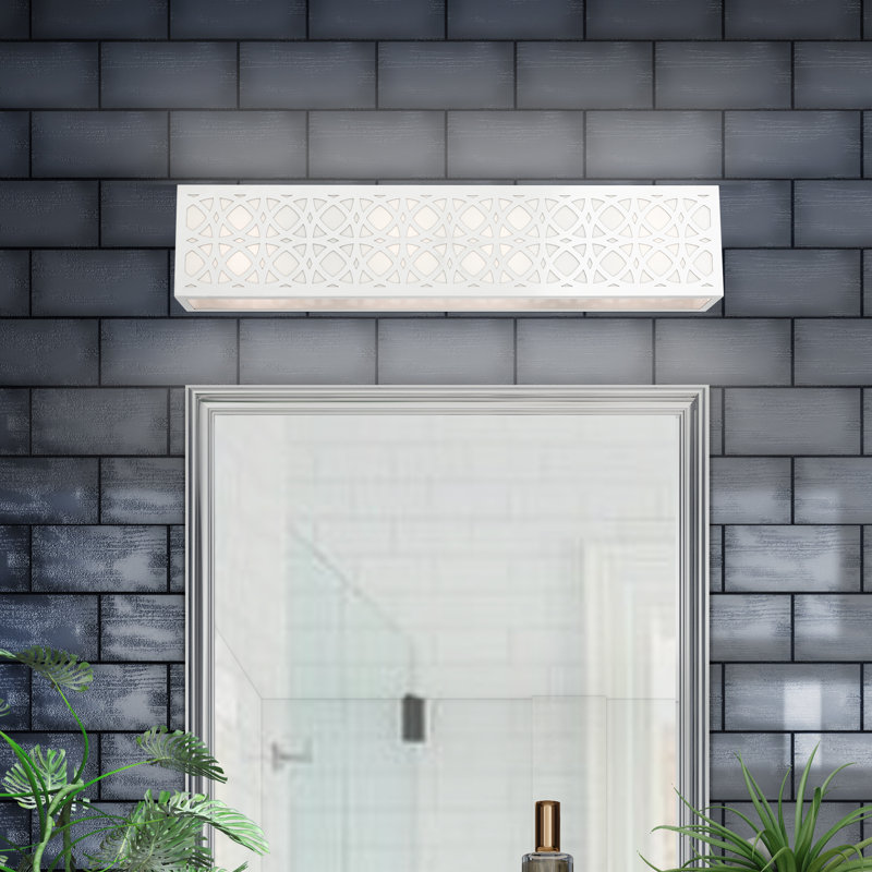 Barre d'éclairage de salle de bain 4 lumières Eraman, Chrome poli