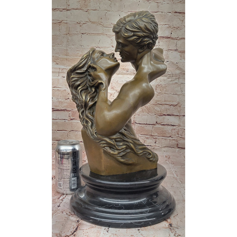 Abstract Romantic Embrace Bronze Sculpture – Intimate Couple Art On Marble Base