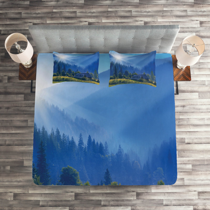 Mountain Rustic Polyester Coverlet, King Bedspread + 2 Shams