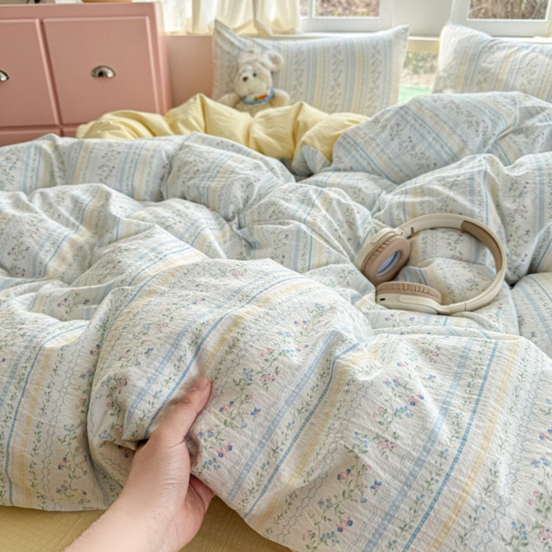 Nayoroom Garden Style Floral Duvet Cover Cotton-like Skin-friendly Comforter Cover Blue Yellow Modern Chic Garden Flower Bedding Sets