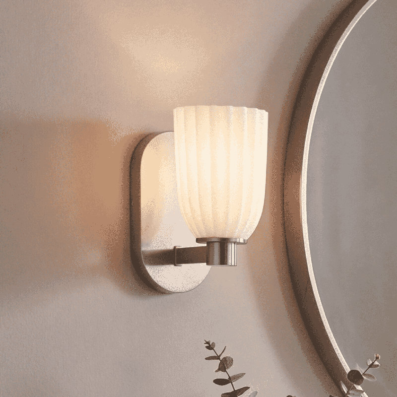 Applique murale 1 lumière en noir mat, Satin Nickel