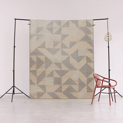 Kneisha Performance Washable Argyle Indoor / Outdoor Rug
