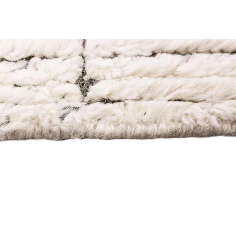 Elmsford Rectangle Abstract Handmade Wool Area Rug in Ivory/Gray, Runner 2'6" x 8'