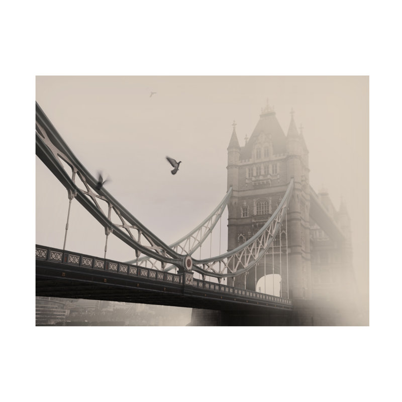 Lena Weisbek  Tower Bridge Canvas Art, H 24 po x l 32 po x P 2 po
