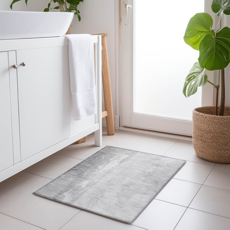 Tapis intérieur / extérieur gris lavable à la machine Xhevrie, Rectangle 1 pi 8 po x 2 pi 6 po