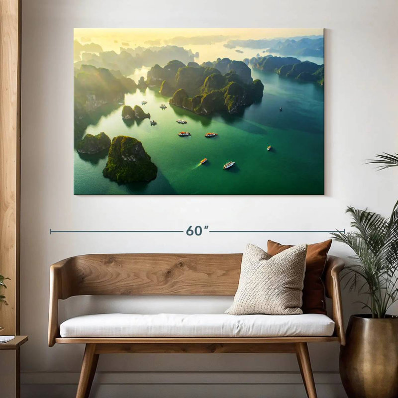 Vue aérienne de la baie d'Halong, Gillard, H 34 po x l 51 po