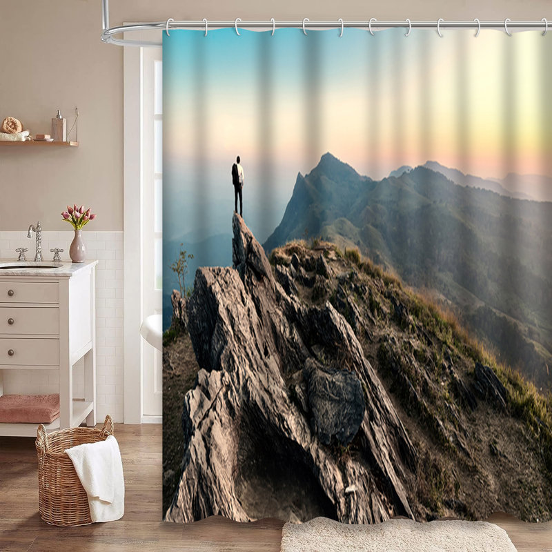 Rideau de douche Â« Journey Â» de Mountain Sunset Adventure (gagnant du concours), avec 12 crochets, L 72 po x l 78 po