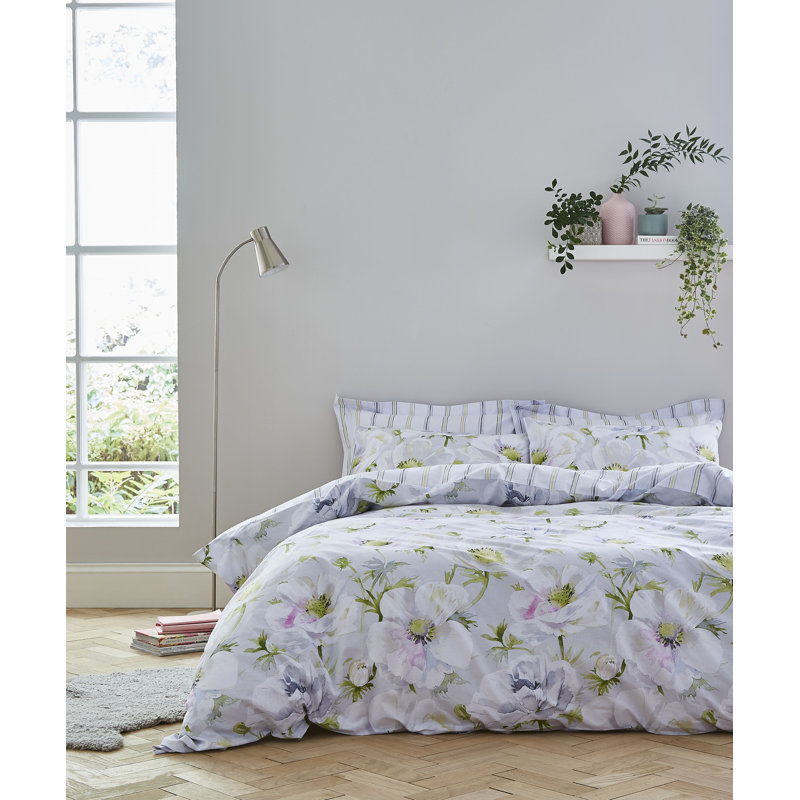 Arctic Poppy Cotton Print Duvet Cover Set, Double Duvet Cover + 2 Pillowcases, Green/White