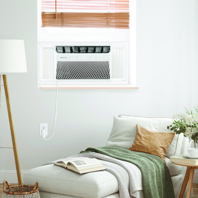 Hisense 115V 10000 BTU 450 Sq. Ft. Window Air Conditioner White