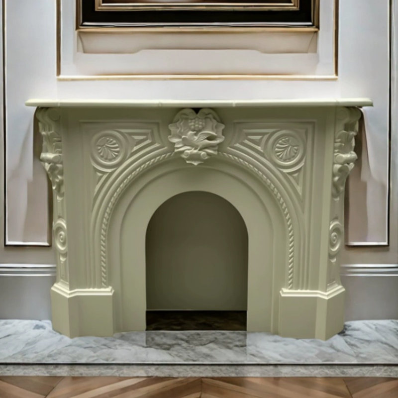 Foyer autoportant en bois massif beige