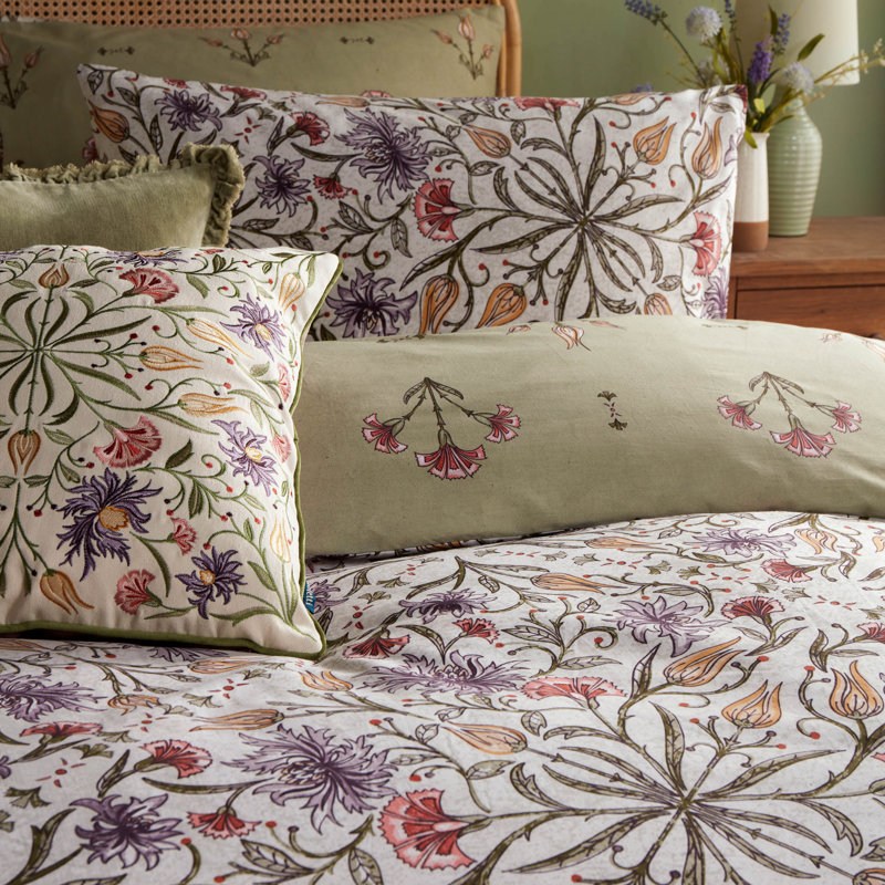 Tilda Cotton Blend Floral Duvet Cover Set with Pillowcases, Super King Duvet Cover + 2 Standard Pillowcases