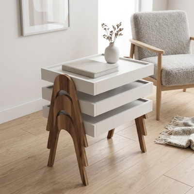 Ensemble de 3 tables gigognes en bois