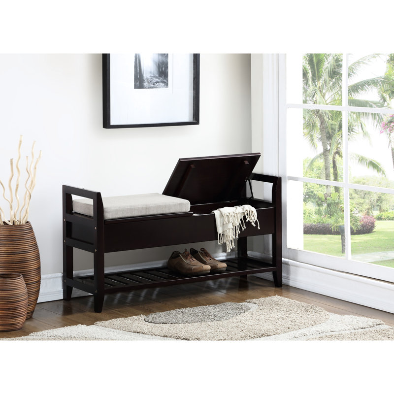 Banc de rangement beige rembourré pour chaussures avec siège et surface