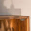 Bibliothèque de style américain avec portes en verre