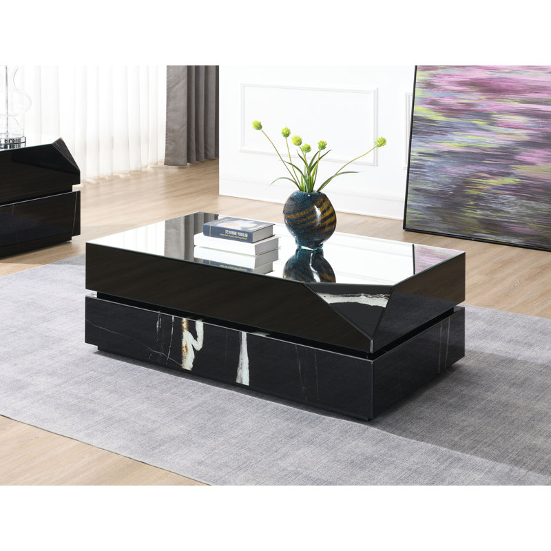 Table basse, finition miroir noir