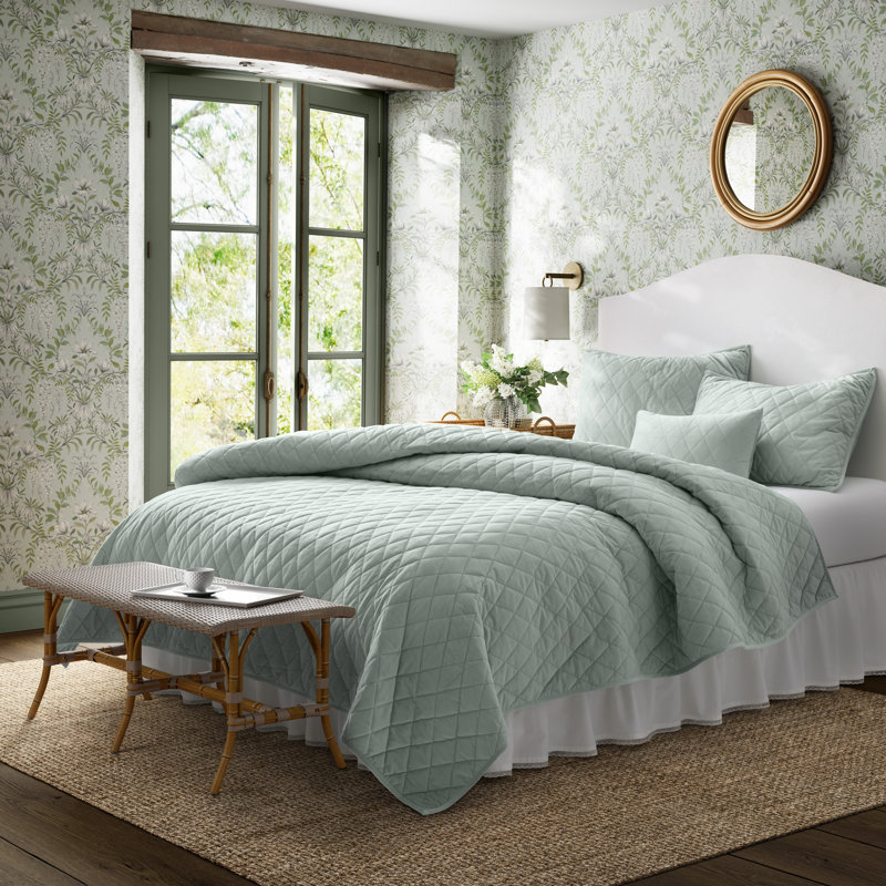 Twin Sage Green Velvet Reversible Quilt Set with Shams