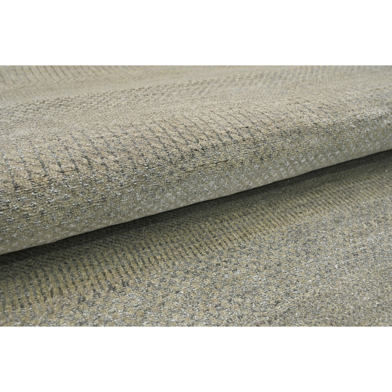 High-Quality Hand-Knotted Natural And Black Area Rug
