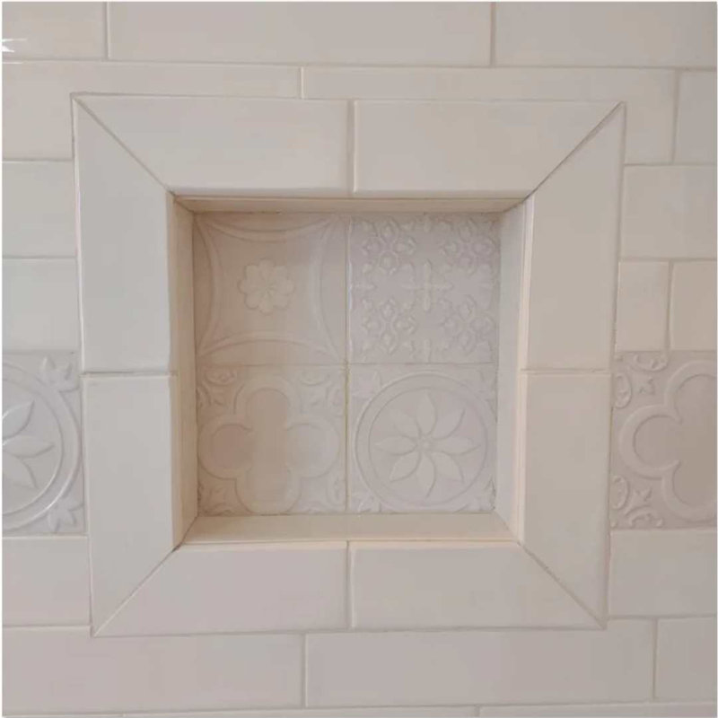 Coat of Arms 6" x 6" Ceramic Patterned Tile, White