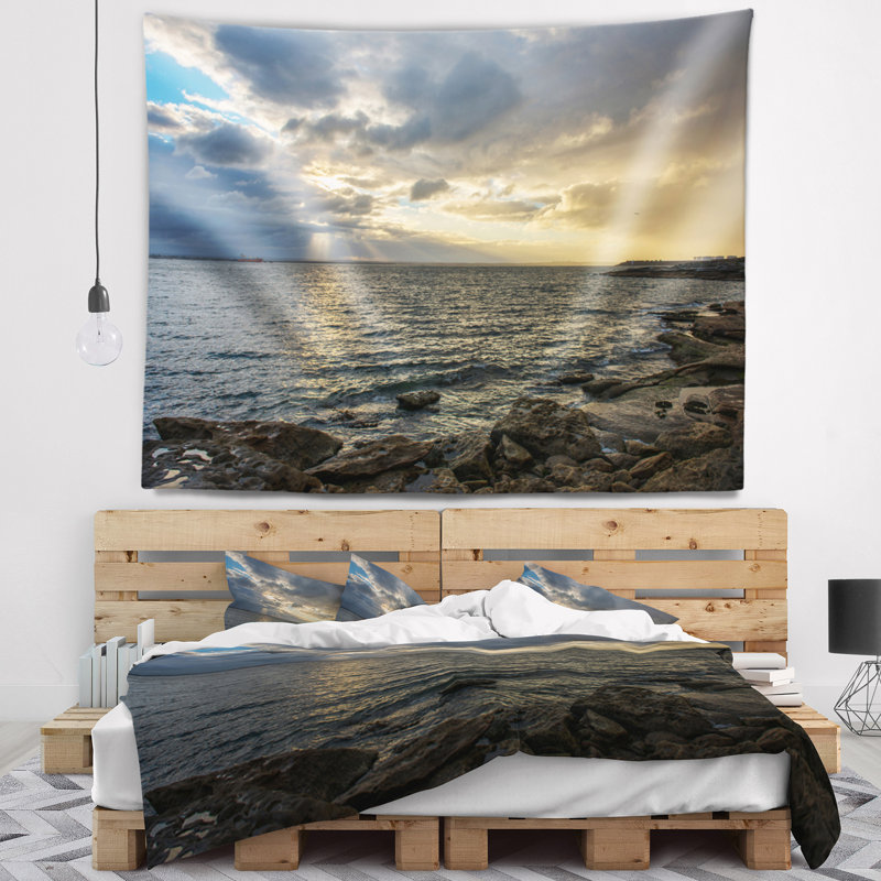 Tapisserie côtière australienne nuageuse à Sydney, H 32 po x l 39 po