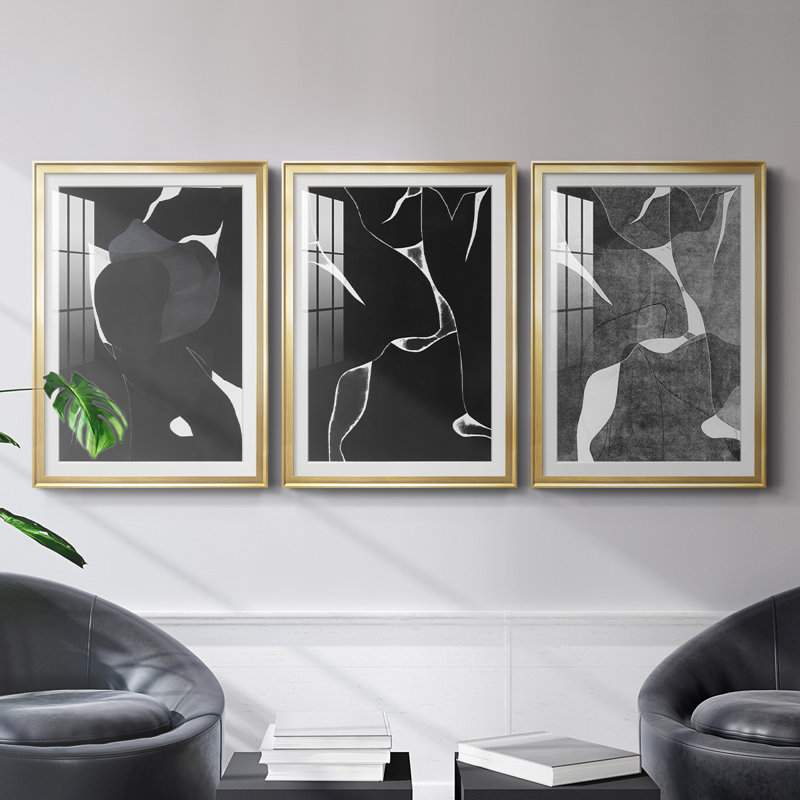 «Night Bloom I», reproduction encadrée de qualité supérieure, prête à être accrochée, Cadre doré