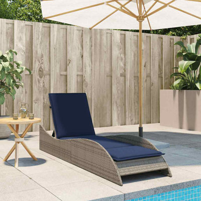 Outdoor Lounge Chair