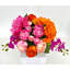 Arrangement de pivoines roses, de roses et d'hortensias