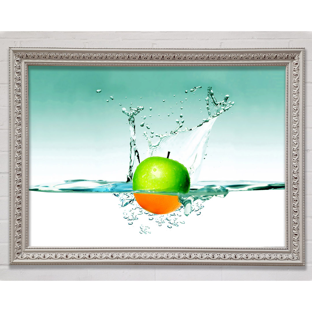 Orange Or Apple Splash - Einzelne Bilderrahmen Kunstdrucke