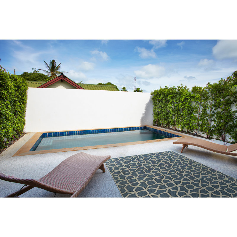 Contemporary Transitional Geometric Textured High-Low Cut & Loop, Rectangle 7'10" x 10'
