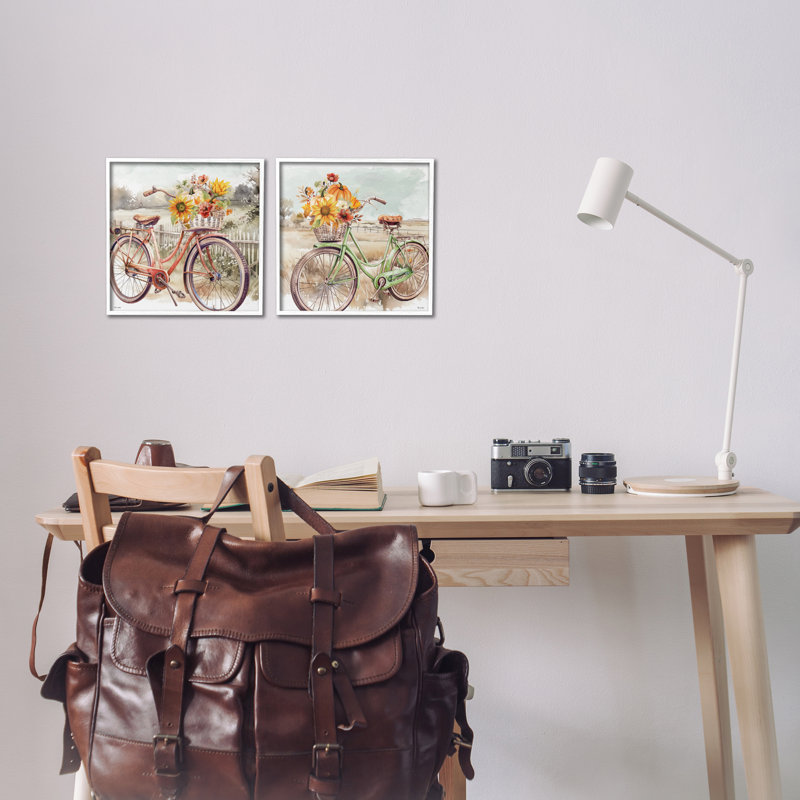 «Rustic Autumnal Bicyclcles», ensemble de 2 giclées encadrées par Nicole DeCamp, Estampe numérique encadrée blanc bord de mer