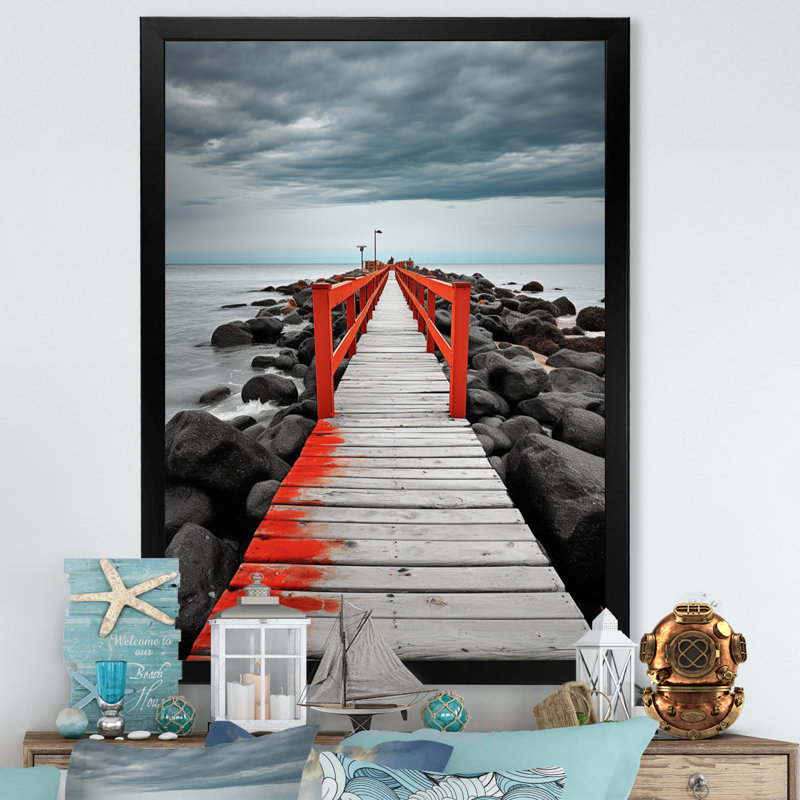 Beach Pier Perspect Black V sur toile, Cadre photo noir, L 12 po x H 20 po