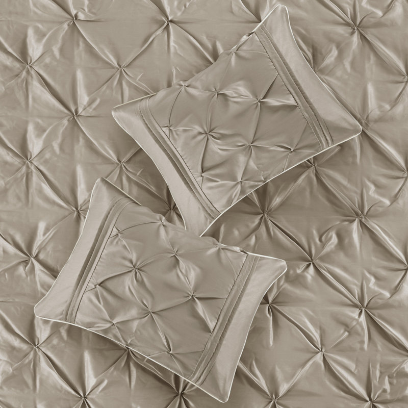 Ensemble de literie pour très grand lit élégant, édredon en polyester avec motif capitonné pour la maison