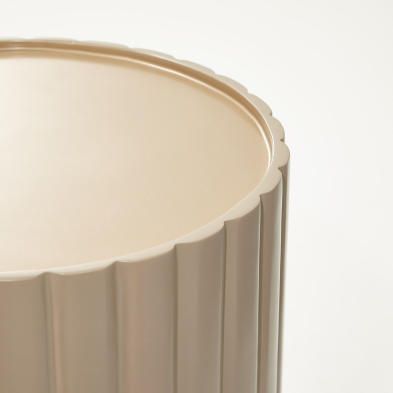 Malibu Crest End Table, Chardonnay
