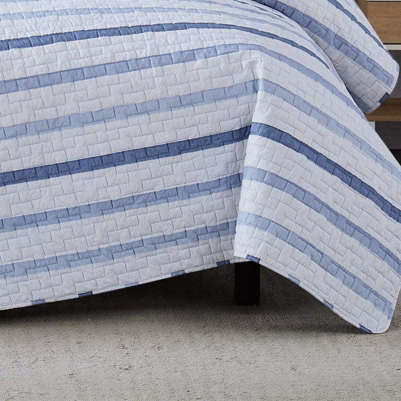 Cozy Waffle Stripe King Quilt Set in Blue - Microfiber Reversible