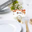 Cartes de position d'automne et feuilles d'érable pour tables de fête de mariage