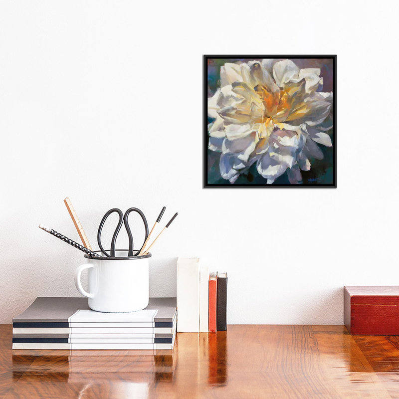 «Flower II», reproduction sur toile, H 18 po x l 18 po x P 1,5 po, Toile avec cadre noir, Blanc