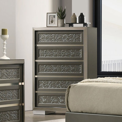 Commode de style contemporain à 5 tiroirs avec support à 5 tiroirs et feuillets sur fond gris foncé